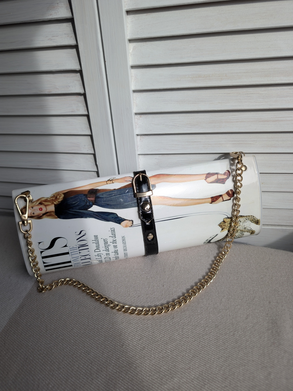 Fashion-Print clutch with Gold Chain